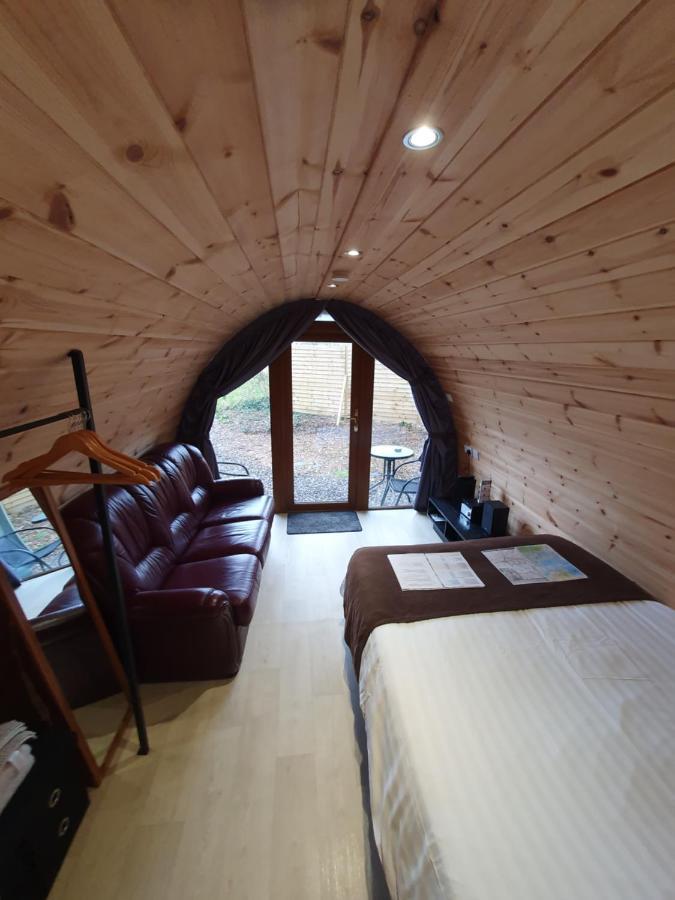 Priory Glamping Pods And Guest Accommodation كيلارني المظهر الخارجي الصورة