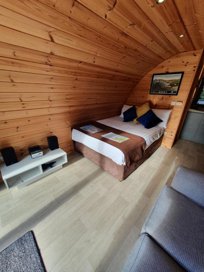 Priory Glamping Pods And Guest Accommodation كيلارني المظهر الخارجي الصورة