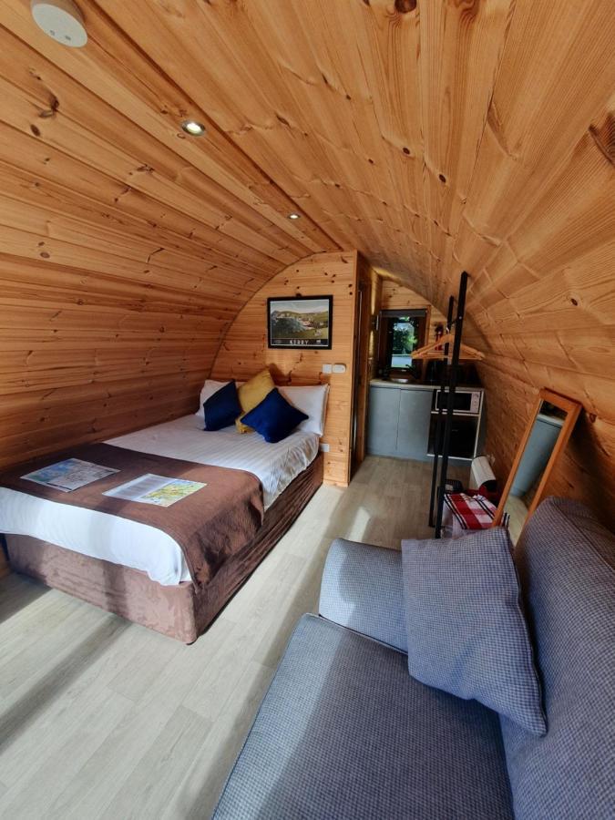 Priory Glamping Pods And Guest Accommodation كيلارني المظهر الخارجي الصورة